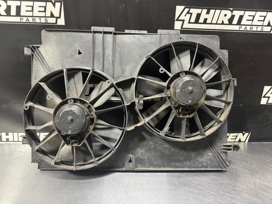 97-04 C5 CORVETTE DUAL RADIATOR FAN W/ SHROUD OEM #L490