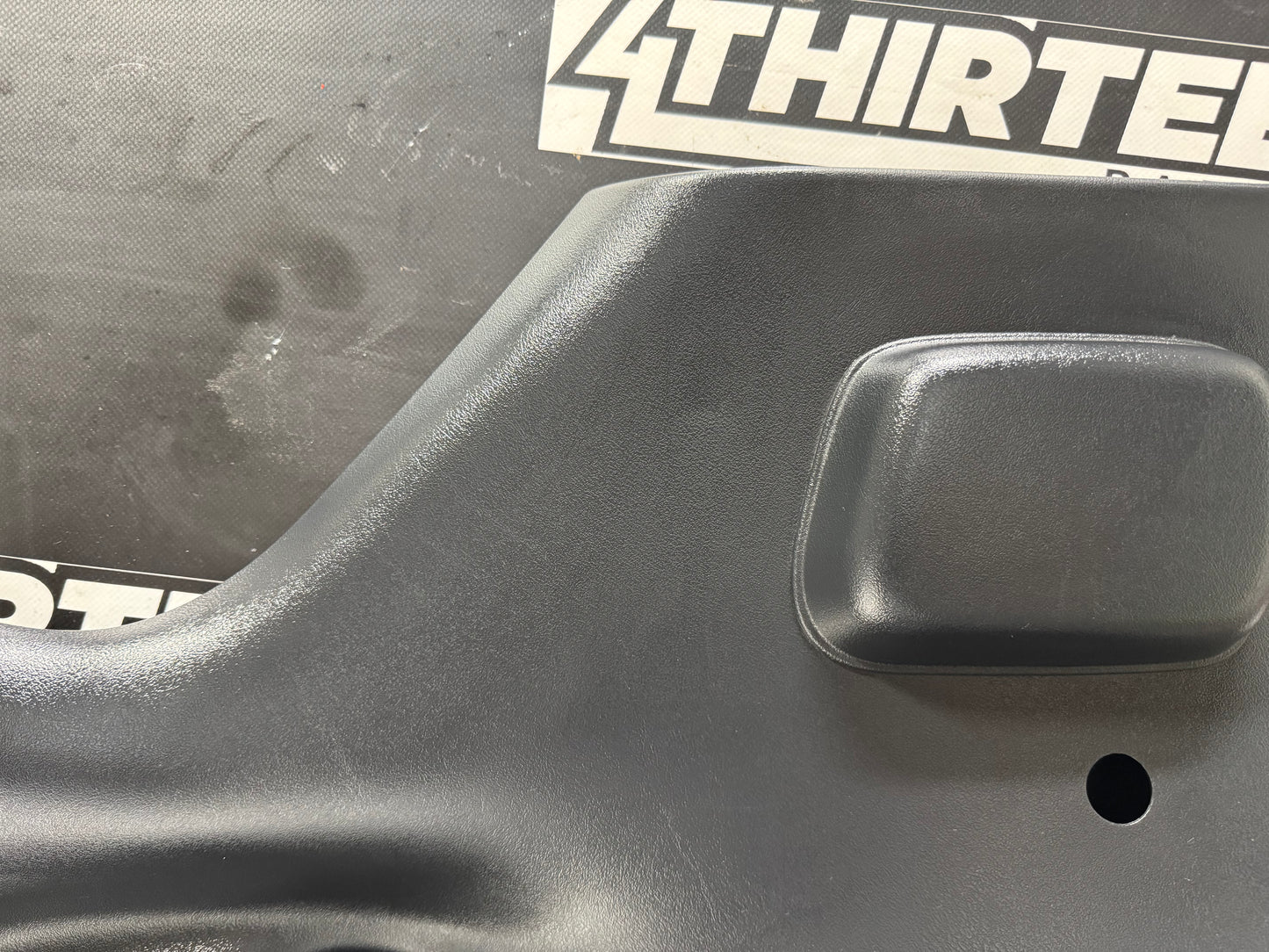 03-04 C5 CORVETTE LEFT LH B PILLAR QUARTER TRIM PANEL OEM 10434746 #L464