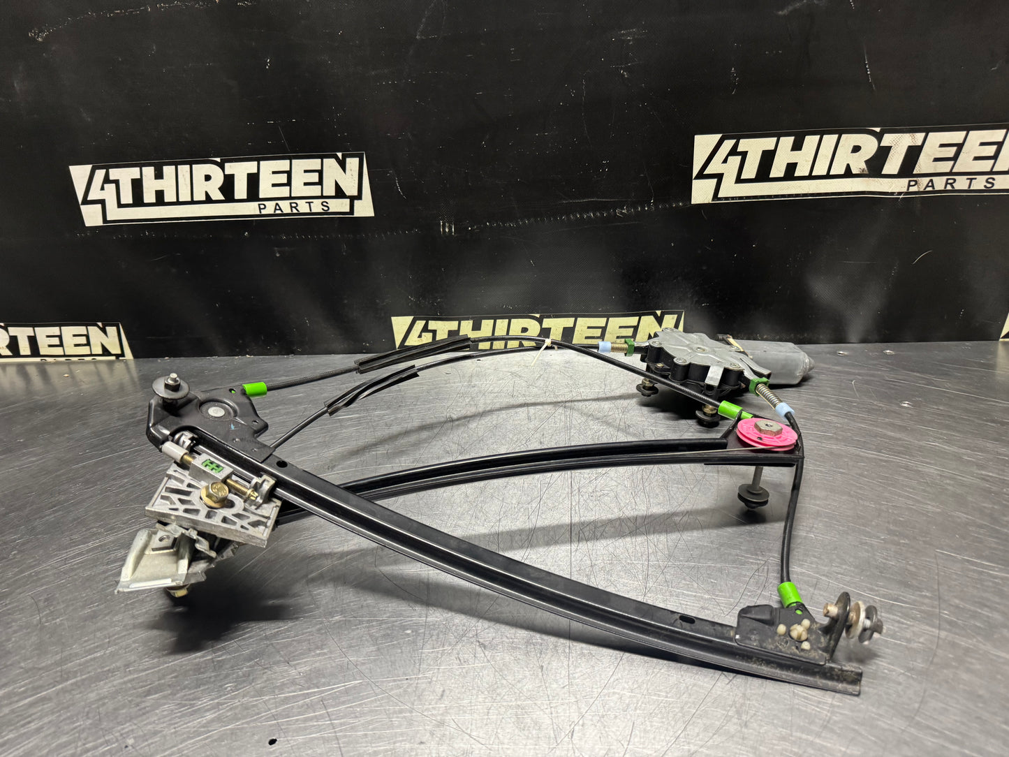 97-04 C5 CORVETTE PASSENGER RH WINDOW MOTOR REGULATOR ASSEMBLY OEM #N542