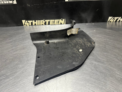 04-06 GTO DRIVER SIDE LH KICK PANEL #N290