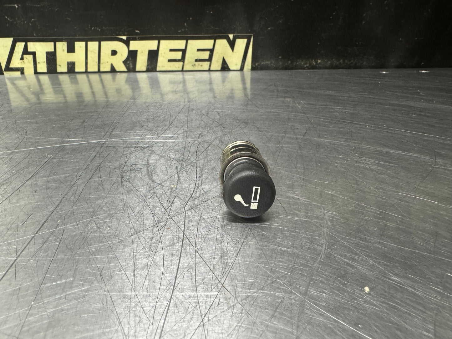 97-04 C5 CORVETTE CIGARETTE LIGHTER ELEMENT OEM #N907