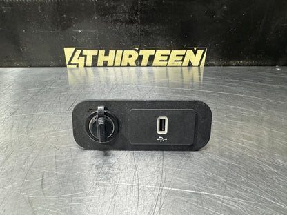 15-23 FORD MUSTANG CONSOLE BACK USB PORT CHARGER & POWER OUTLET SOCKET #V13