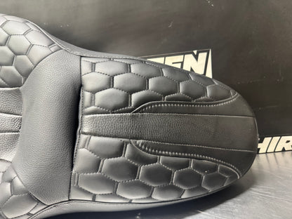 2010 HARLEY DAVIDSON STREET GLIDE C.C. RIDER SEAT S03  #N331