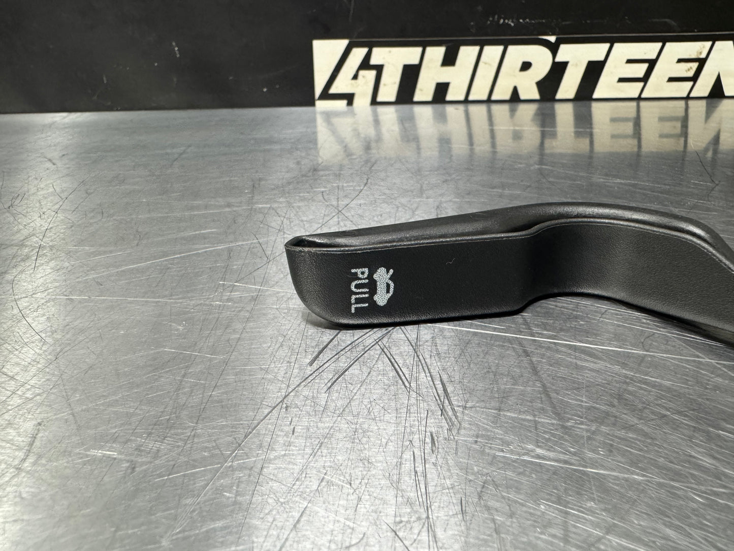 04-06 PONTIAC GTO HOOD RELEASE LEVER OEM #L435