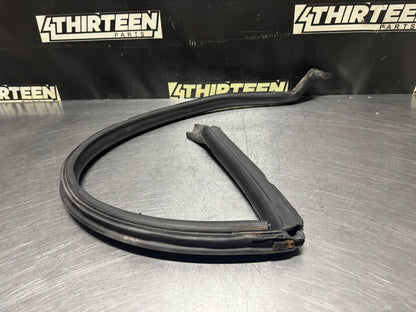 01-04 C5 Z06 FRC CORVETTE RH PASSENGER DOOR SEAL OEM #N553