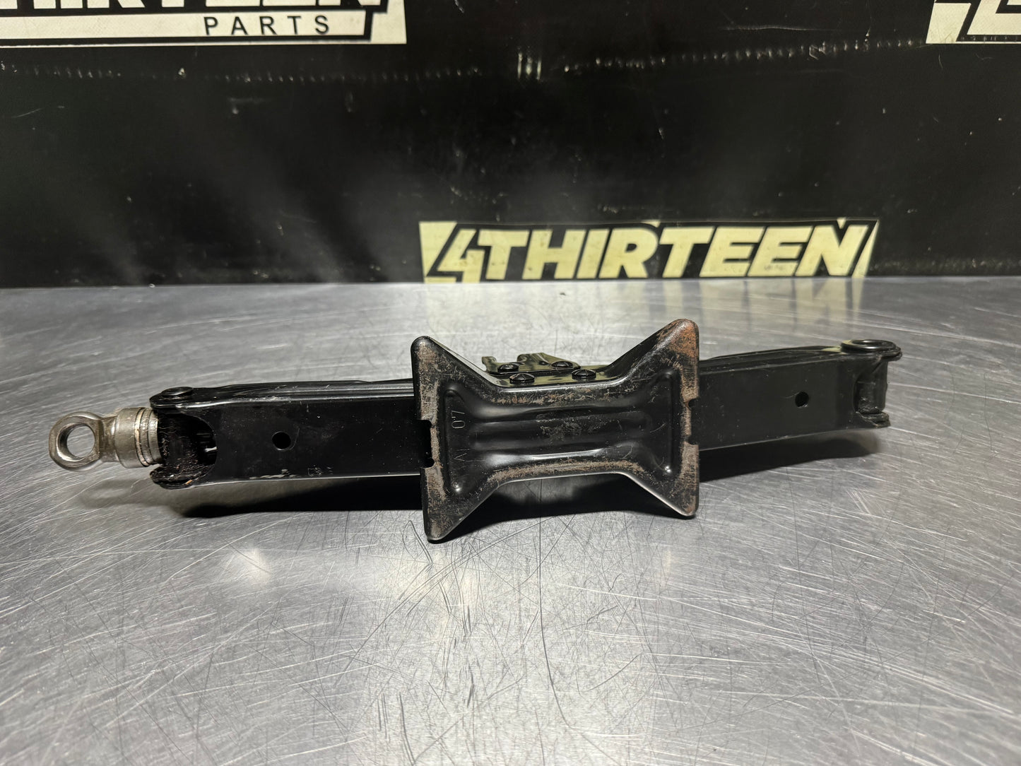 04-09 TOYOTA PRIUS SPARE TIRE EMERGENCY SCISSOR JACK 800KG OEM #N673