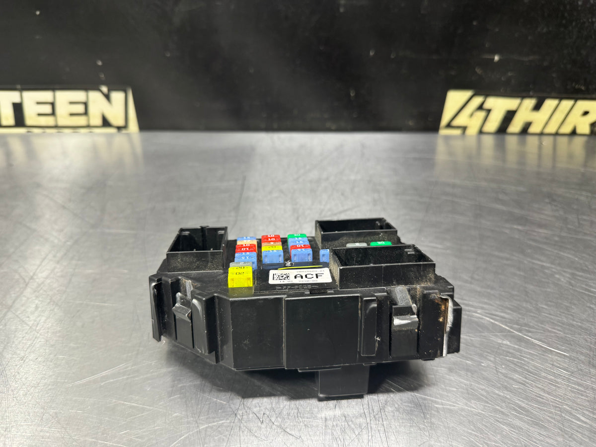 07-13 CHEVY SILVERADO FUSE JUNCTION BOX 20828609_01 OEM #N990