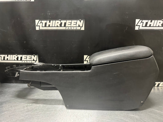 04-06 PONTIAC GTO CENTER CONSOLE ASSEMBLY WITH ARMREST OEM #N312