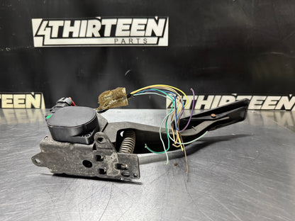 1997 - 2004 CORVETTE C5 LS1 DBW THROTTLE GAS PEDAL OEM #N172