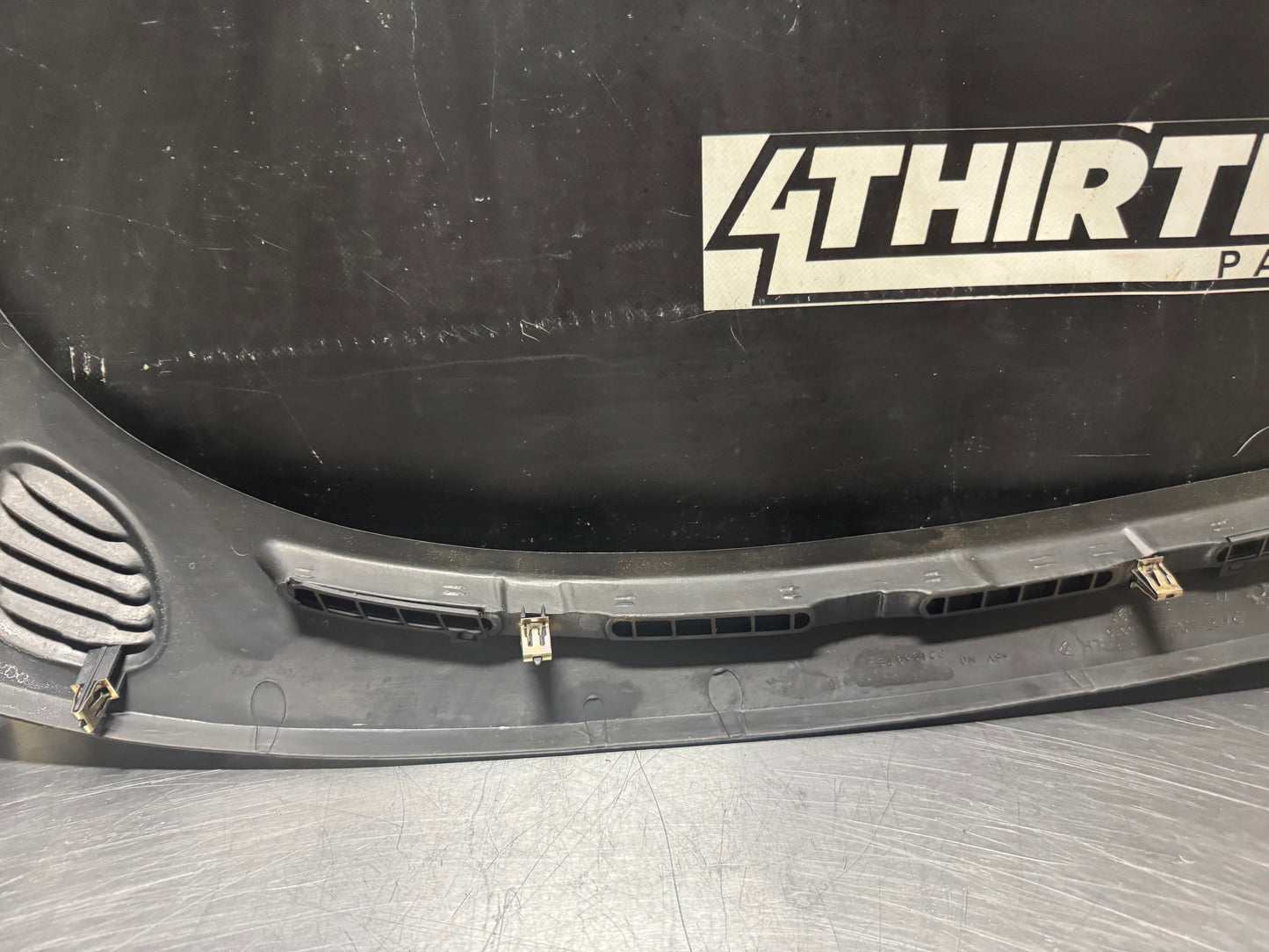 04-06 PONTIAC GTO RH DASH COWL TRIM OEM 92105076 #N310