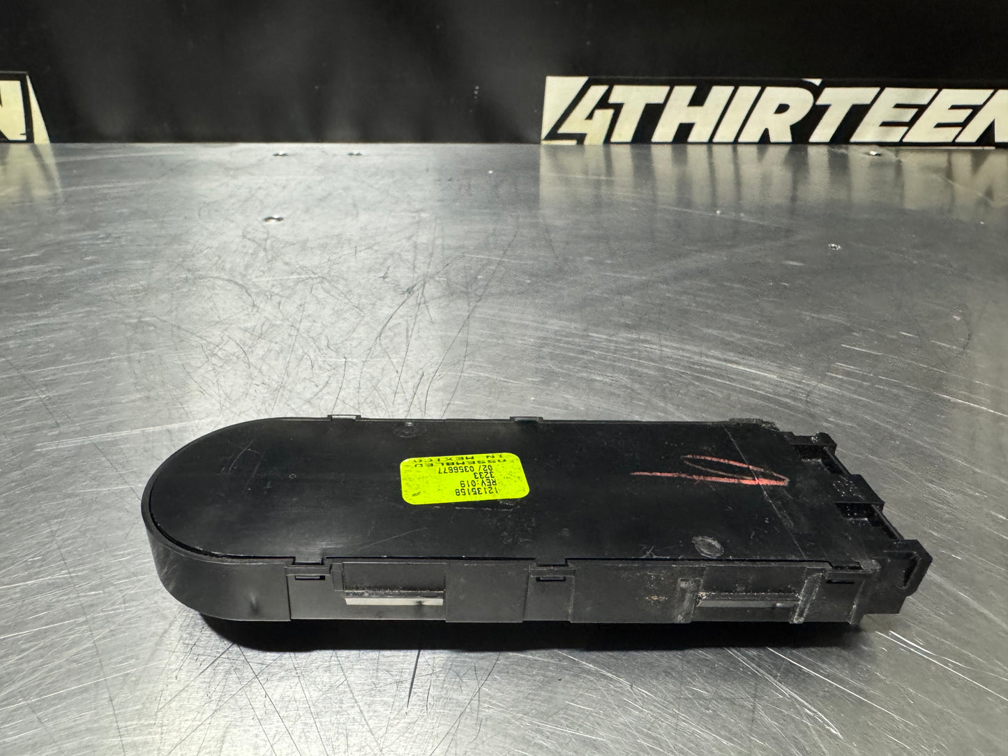 97-04 CORVETTE C5 SEAT CONTROL SWITCH LEFT OR RIGHT OEM #N164