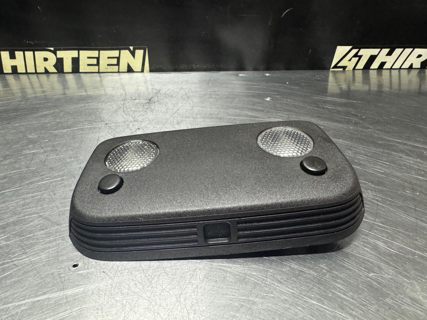 10-14 FORD MUSTANG OVERHEAD DOME LIGHT OEM #N420