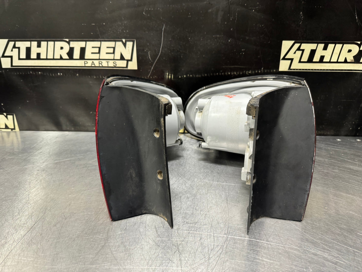 2004 PONTIAC GTO REAR TAIL LIGHTS OEM #V56