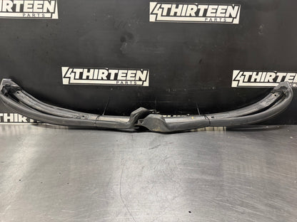 97-04 CORVETTE C5 FRONT WINDSHIELD SEAL / WEATHERSTRIPPING OEM #L472