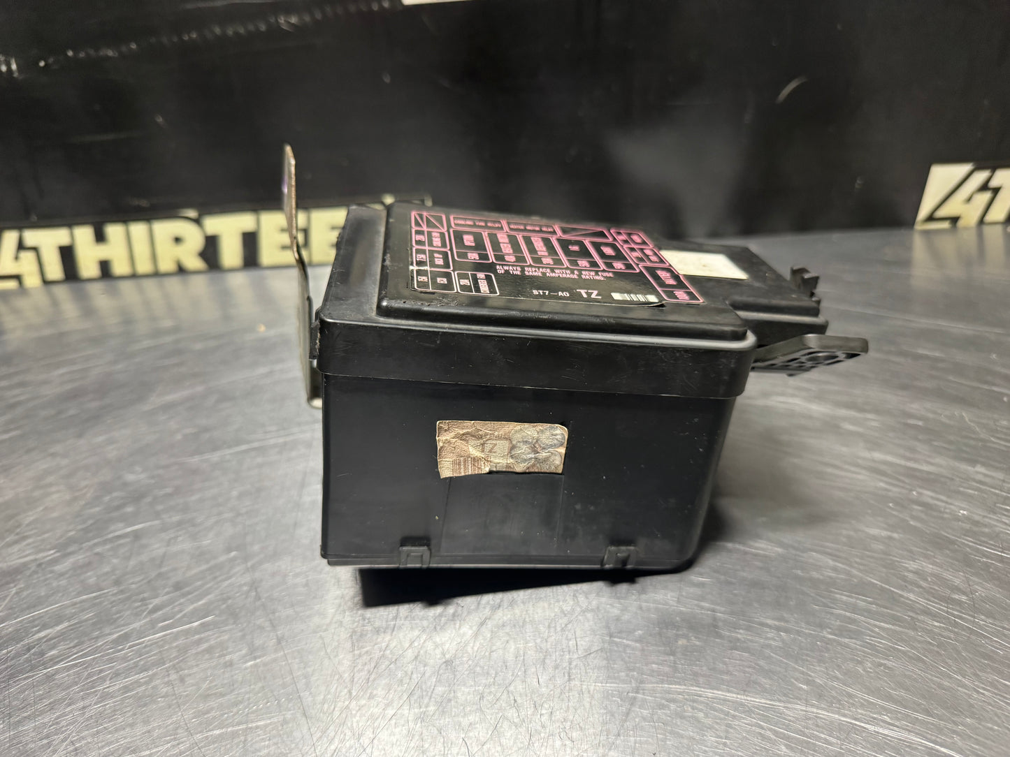 94-01 ACURA INTEGRA UNDER HOOD ENGINE BAY FUSE BOX OEM #N437