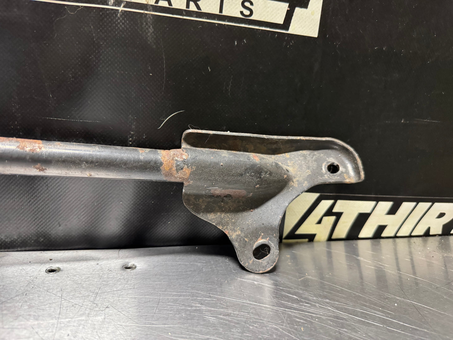2004 PONTIAC GTO FRONT STRUT TOWER BRACE OEM #N692