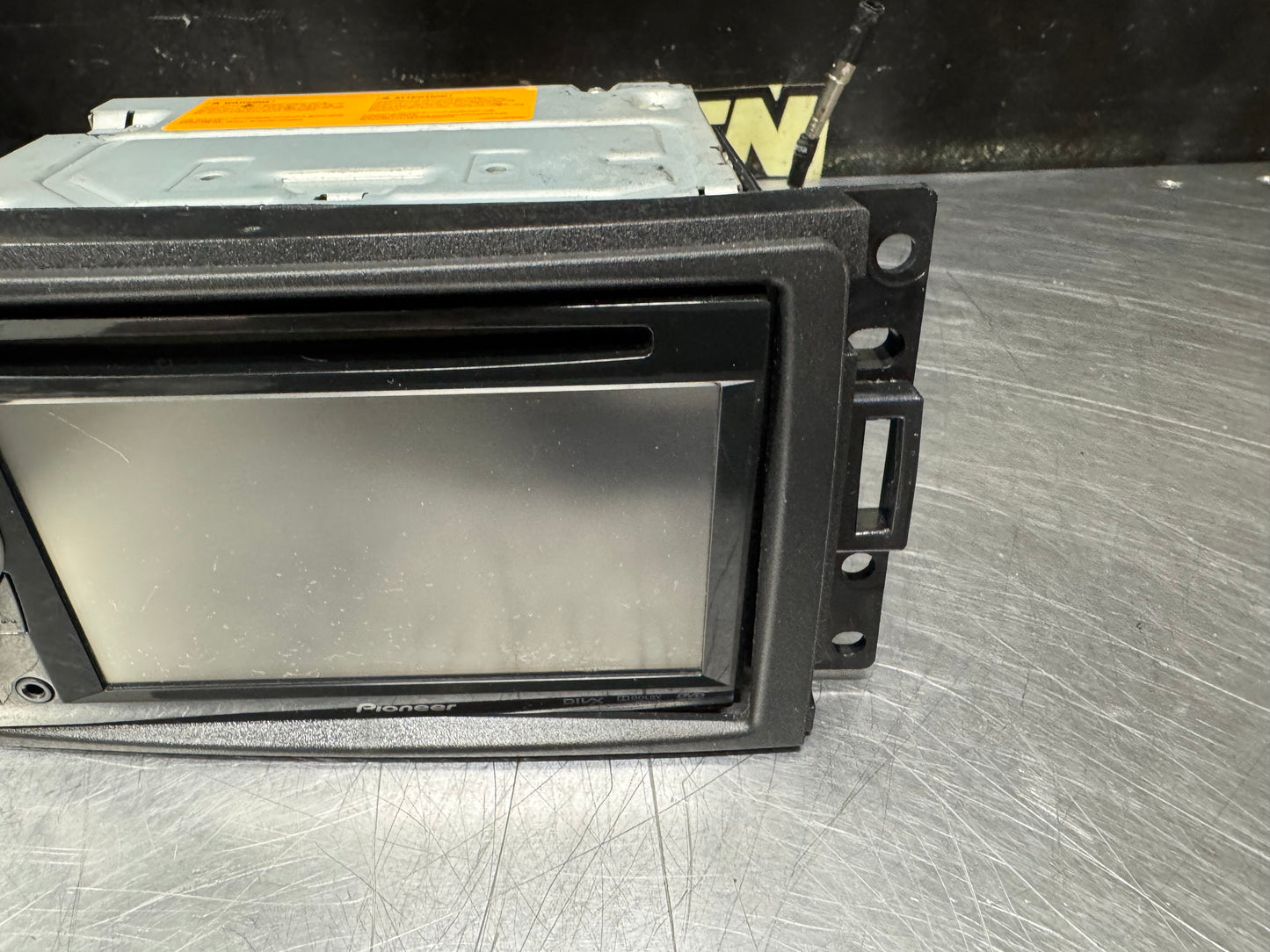 PIONEER AVH-P1400DVD MULTIMEDIA DVD MP3 RADIO RECEIVER #N843