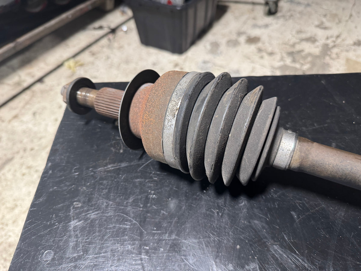 2015-2023 Ford Mustang Rear RIGHT PASSENGER Axle FR33-4K138-BC OEM #N912