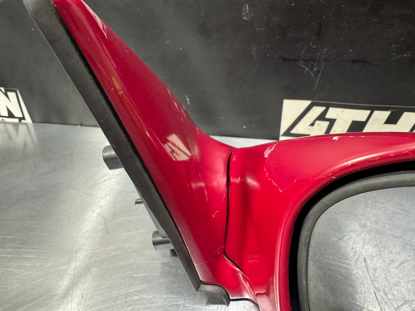 04-06 PONTIAC GTO RH PASSENGER SIDE MIRROR TORCH RED OEM 92092905 #L432