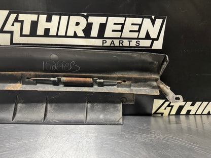 97-04 C5 CORVETTE LOWER CENTER AIR DEFLECTOR ASSEMBLY 10401458 OEM #N287