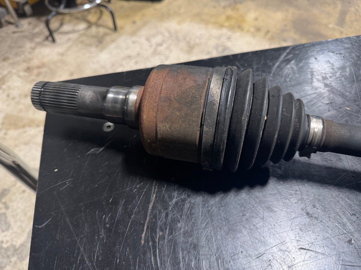 2015-2023 Ford Mustang Rear RIGHT PASSENGER Axle FR33-4K138-BC OEM #N912