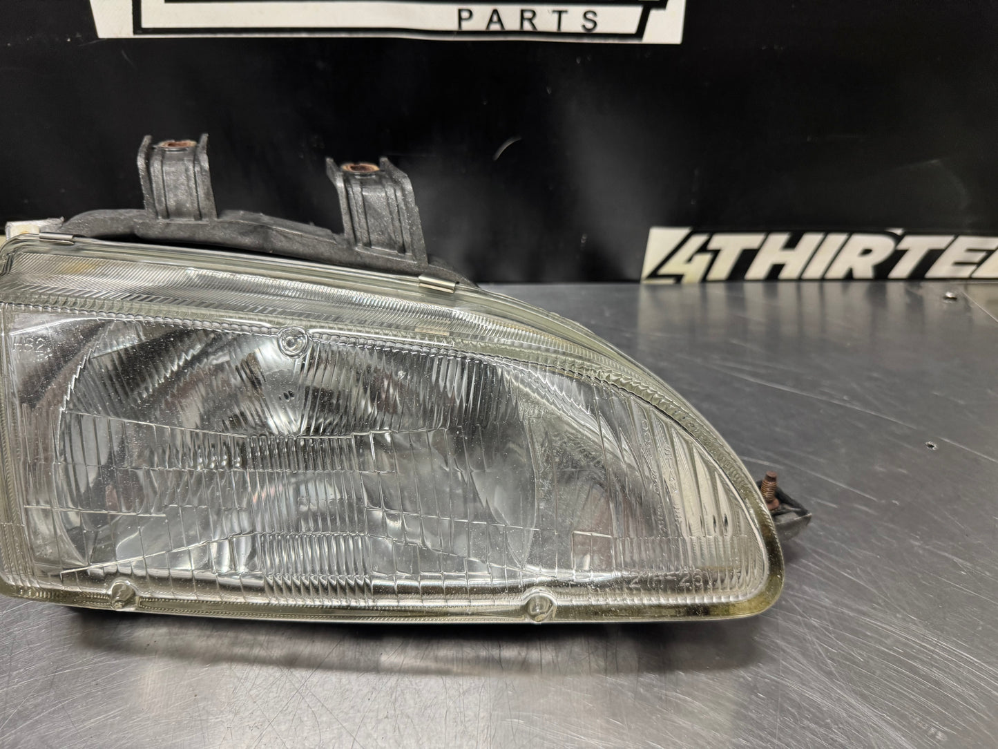 92-95 HONDA CIVIC COUPE/HATCHBACK RH PASSENGER STANLEY GLASS HEADLIGHT OEM #N209