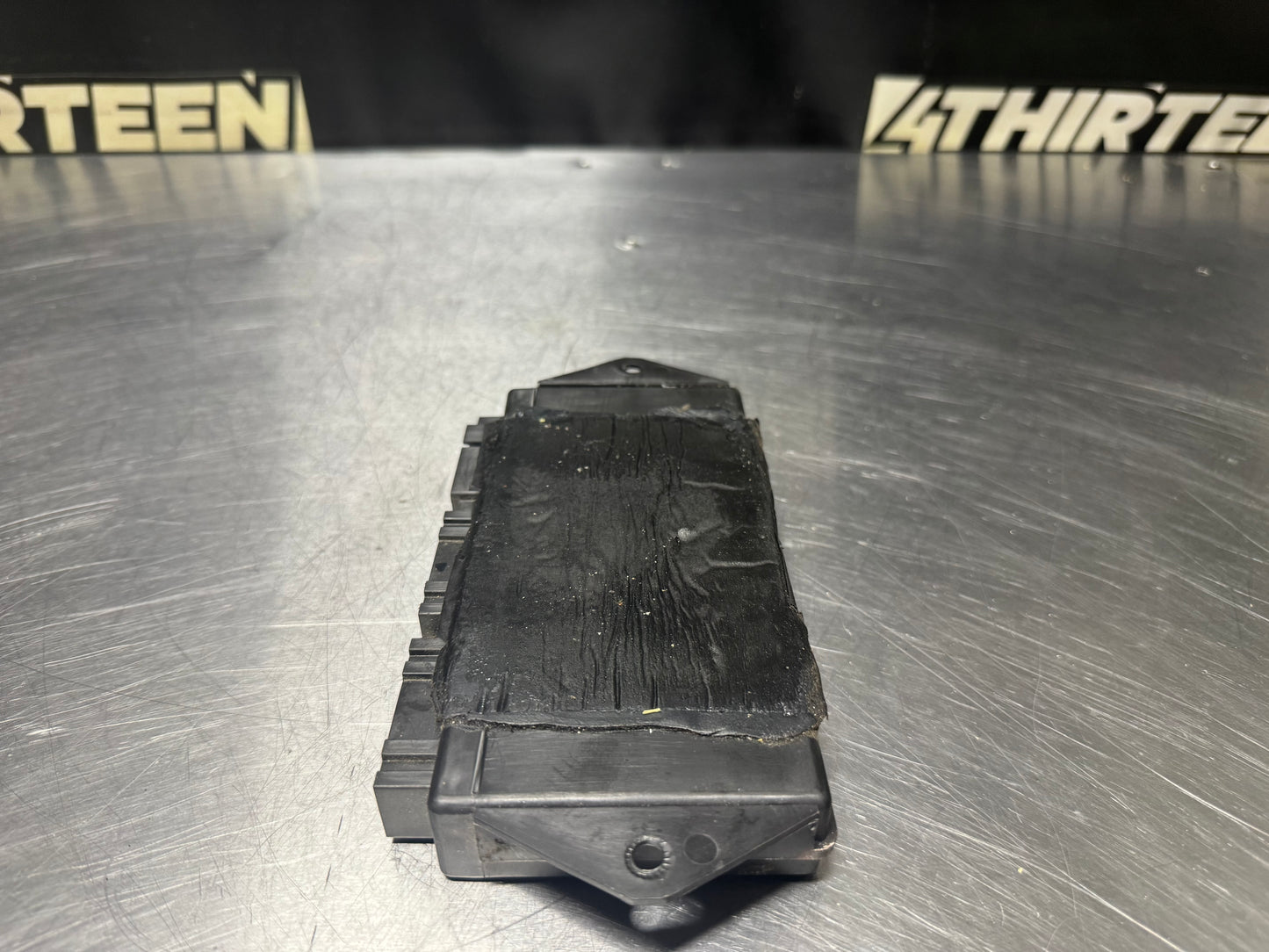 1997-1999 C5 CORVETTE LH DRIVER SIDE DOOR CONTROL MODULE 09389689 USED OEM #N234