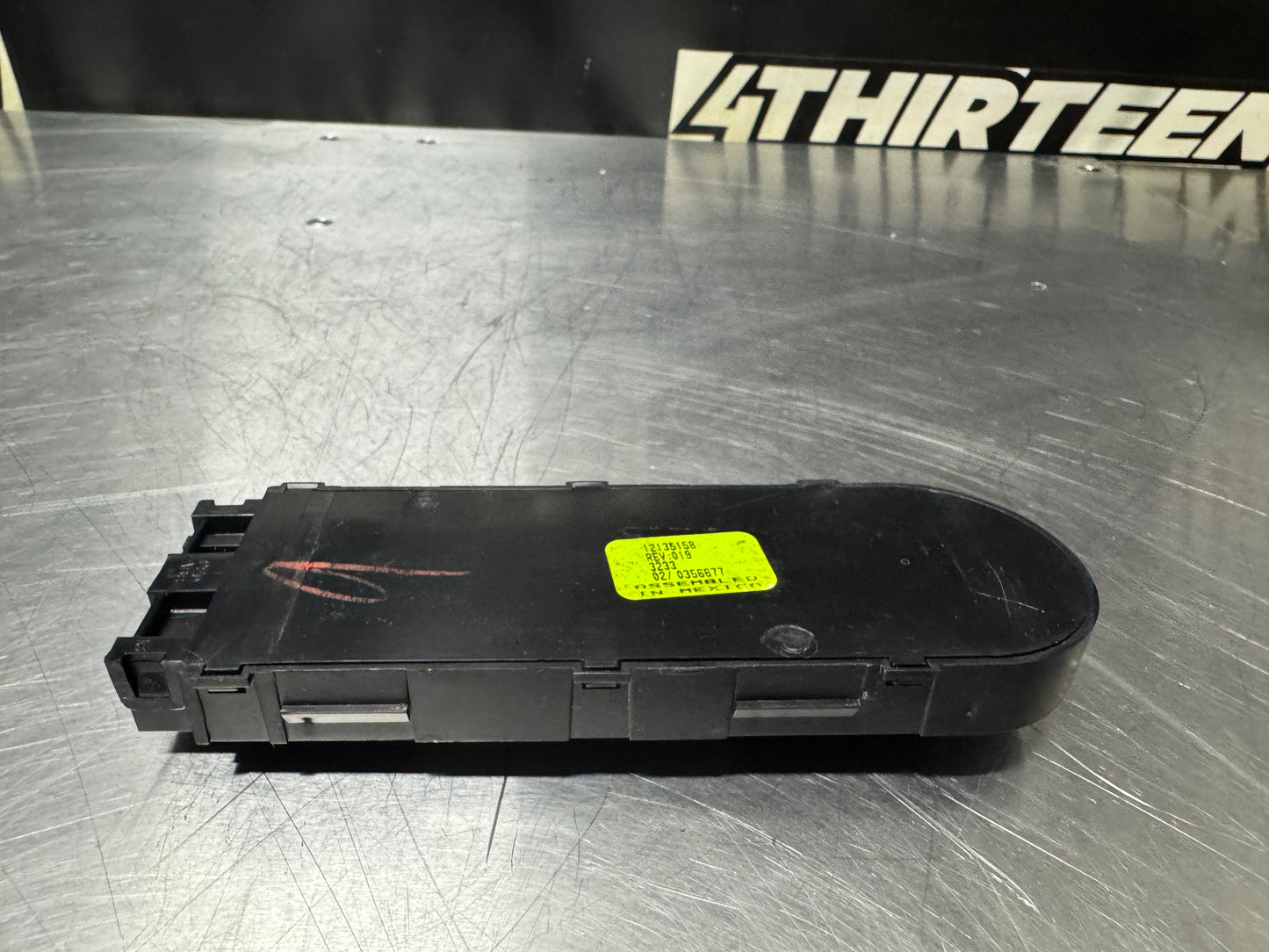 97-04 CORVETTE C5 SEAT CONTROL SWITCH LEFT OR RIGHT OEM #N164