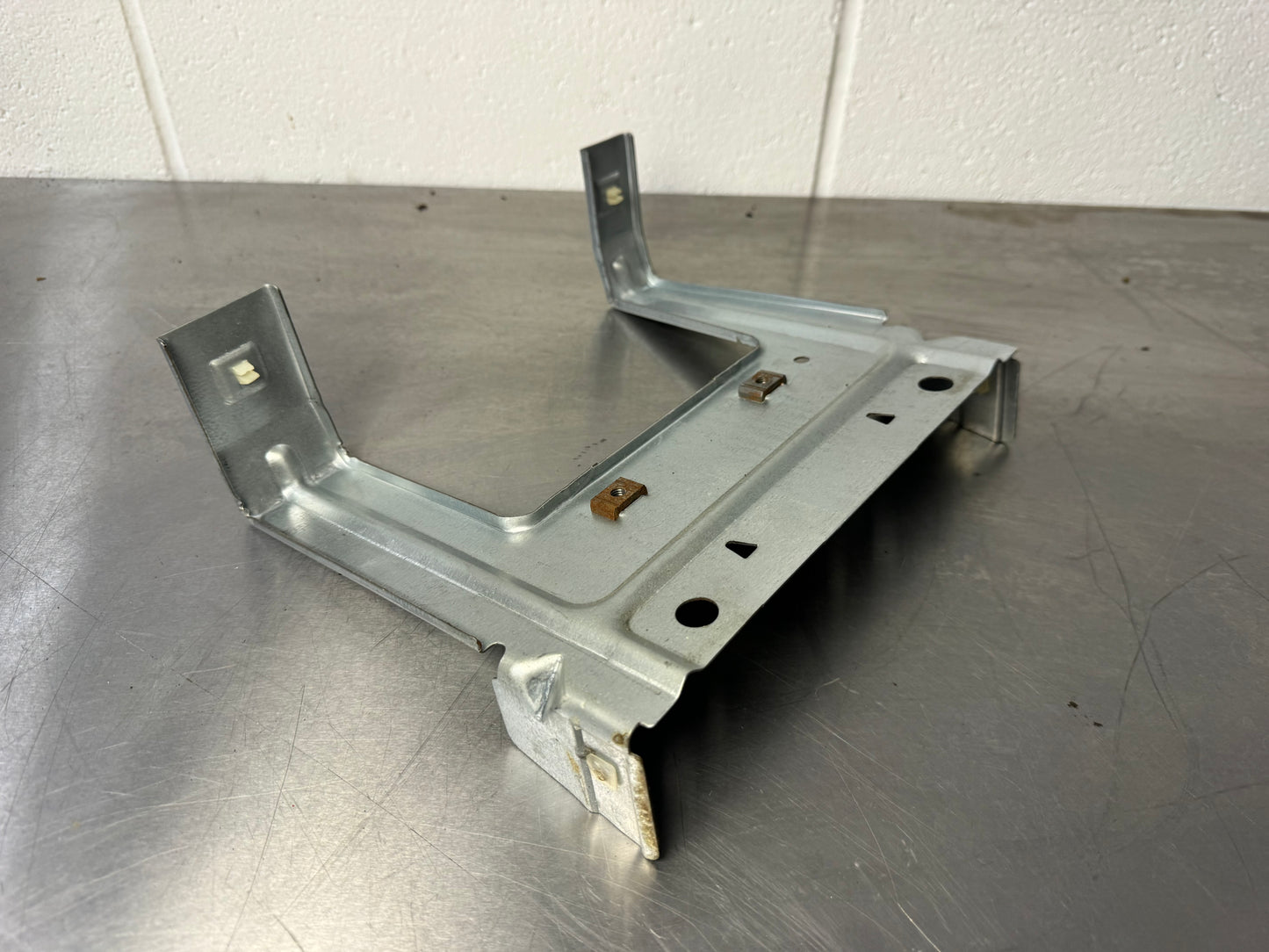 1997-2004 CORVETTE C5 USED OEM CONVERTIBLE WATERFALL BRACKET