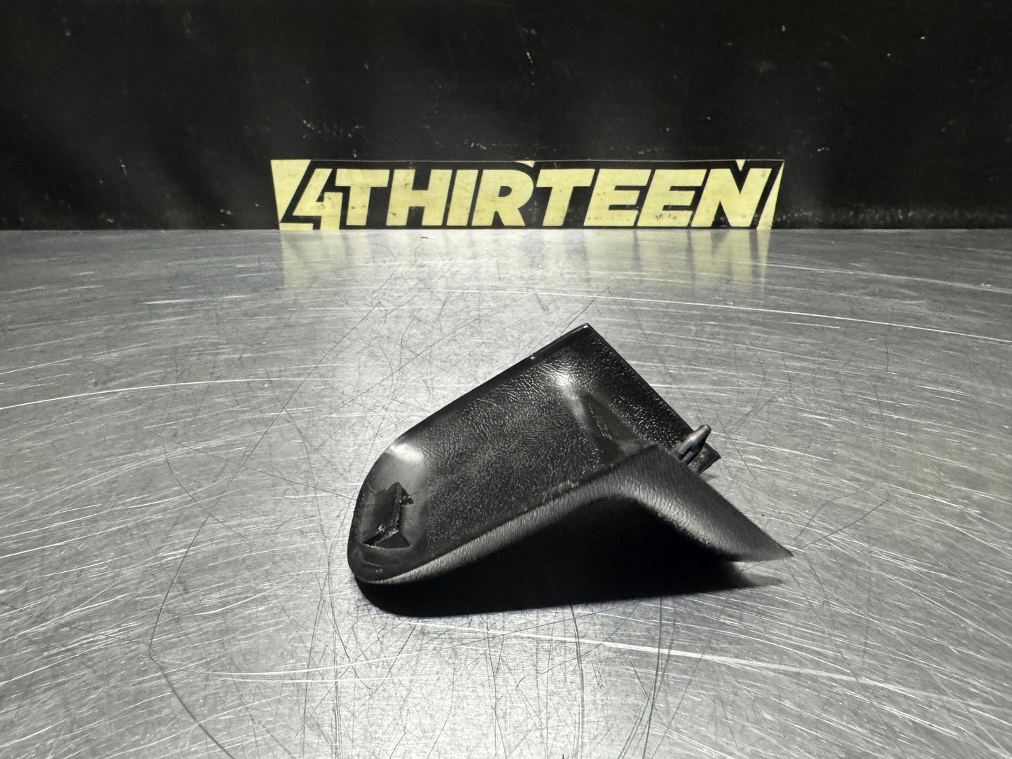 97 -04 CORVETTE C5 SEAT TRACK COVER #N596