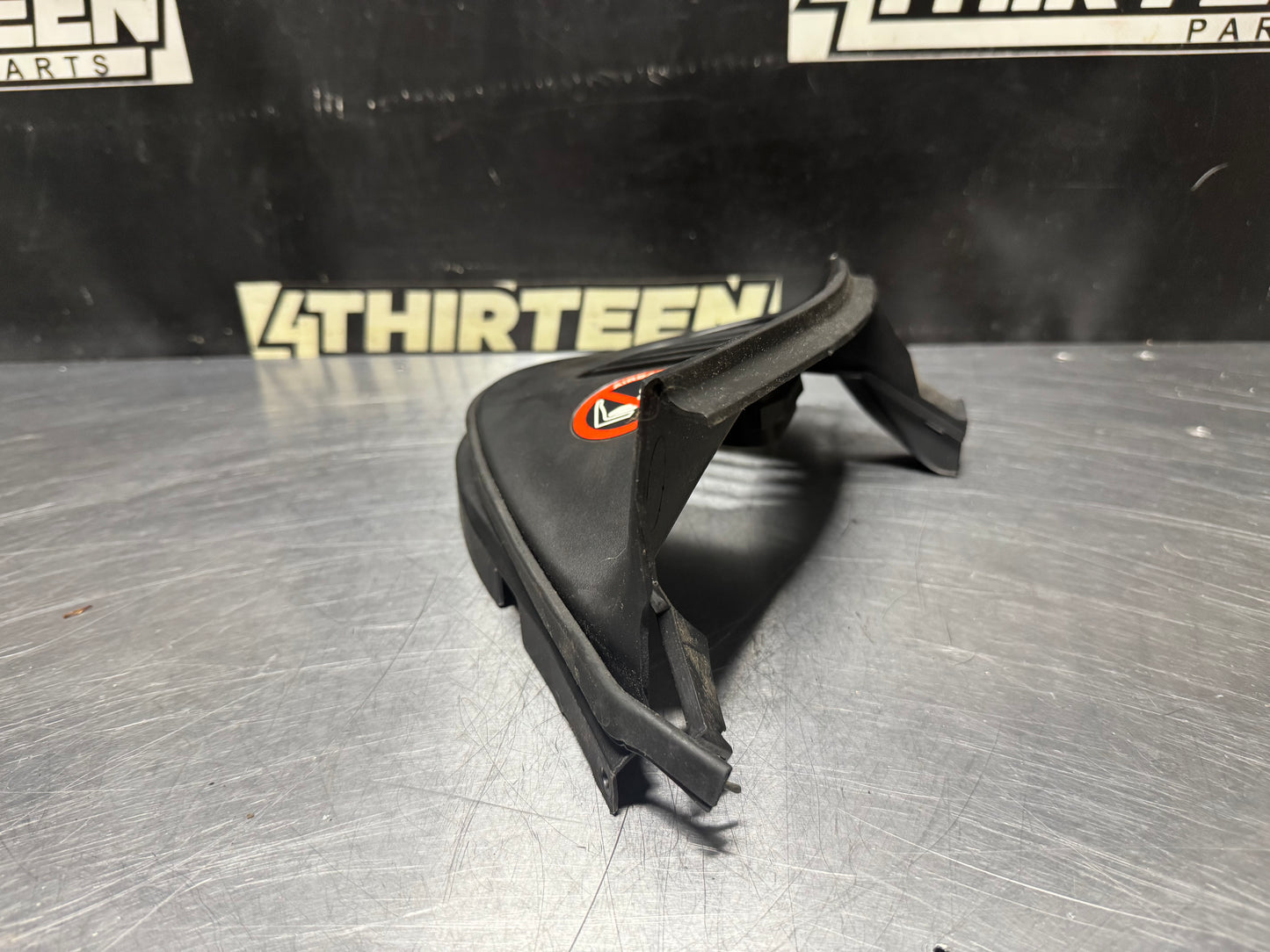 04-06 PONTIAC GTO RH PASSENGER SIDE DEFROST VENT TRIM OEM #N298