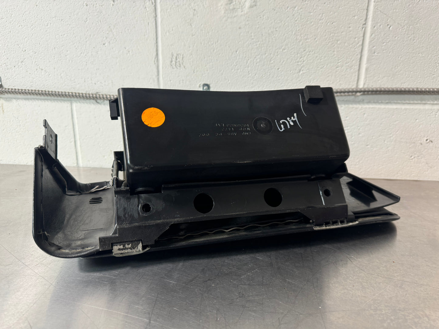 1997-2004 C5 CORVETTE OEM GLOVE BOX BLACK #L446