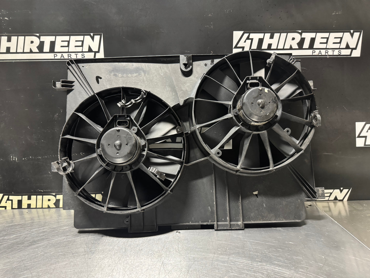97-04 C5 CORVETTE DUAL RADIATOR FAN W/ SHROUD OEM #N206