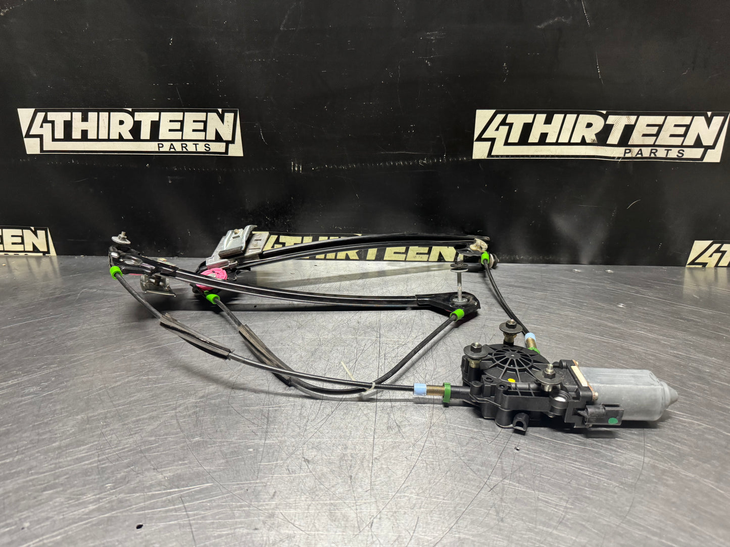 97-04 C5 CORVETTE PASSENGER RH WINDOW MOTOR REGULATOR ASSEMBLY OEM #N542