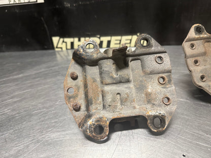 98-02 CHEVROLET CAMARO LS1 MOTOR MOUNT CORE PAIR OEM #N314