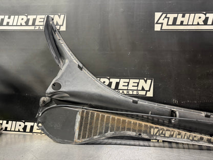 97-04 C5 CORVETTE WINDSHIELD WIPER COWL 10446063 OEM #N59