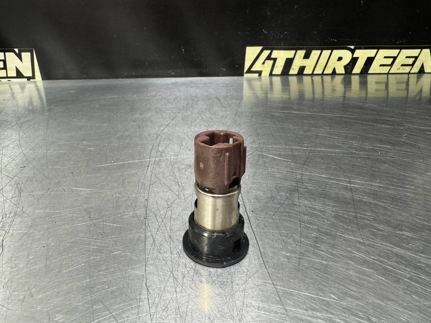 05-13 C6 CORVETTE CIGARETTE LIGHTER SOCKET OEM #N633