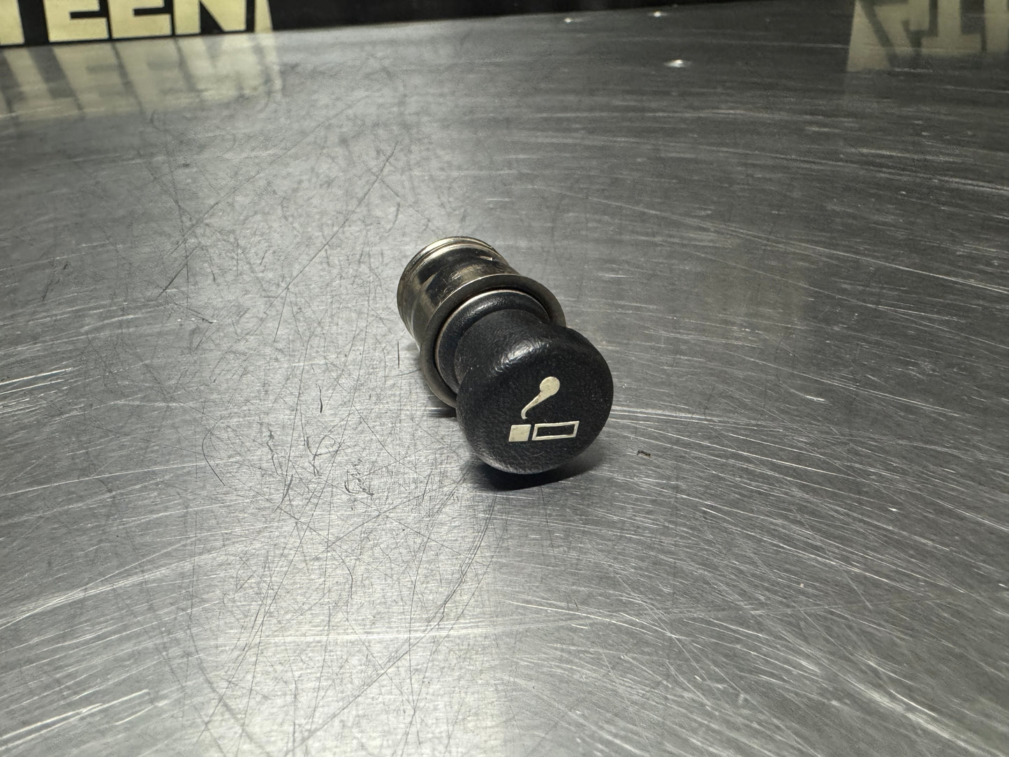 97-04 C5 CORVETTE CIGARETTE LIGHTER ELEMENT OEM #N278