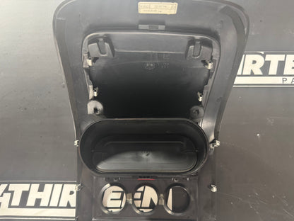 04-06 PONTIAC GTO RADIO BEZEL AND DASH TRIM OEM #L378