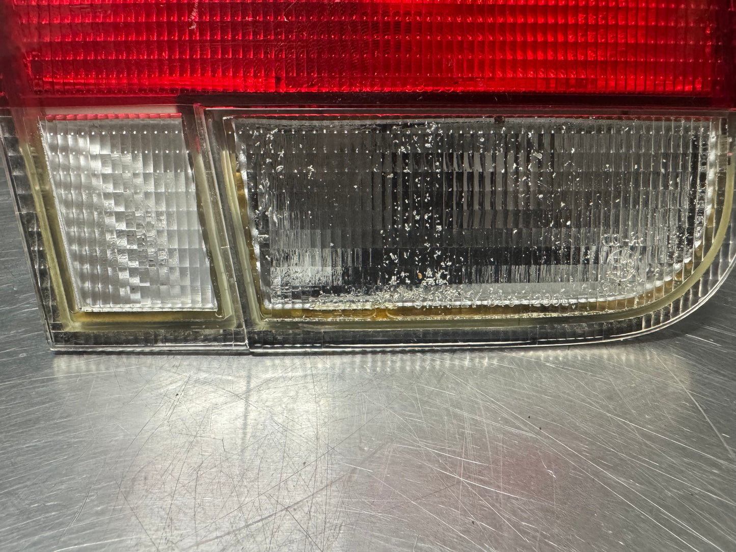 96-00 HONDA CIVIC COUPE LH DRIVER STANLEY TAILLIGHT OEM #N214