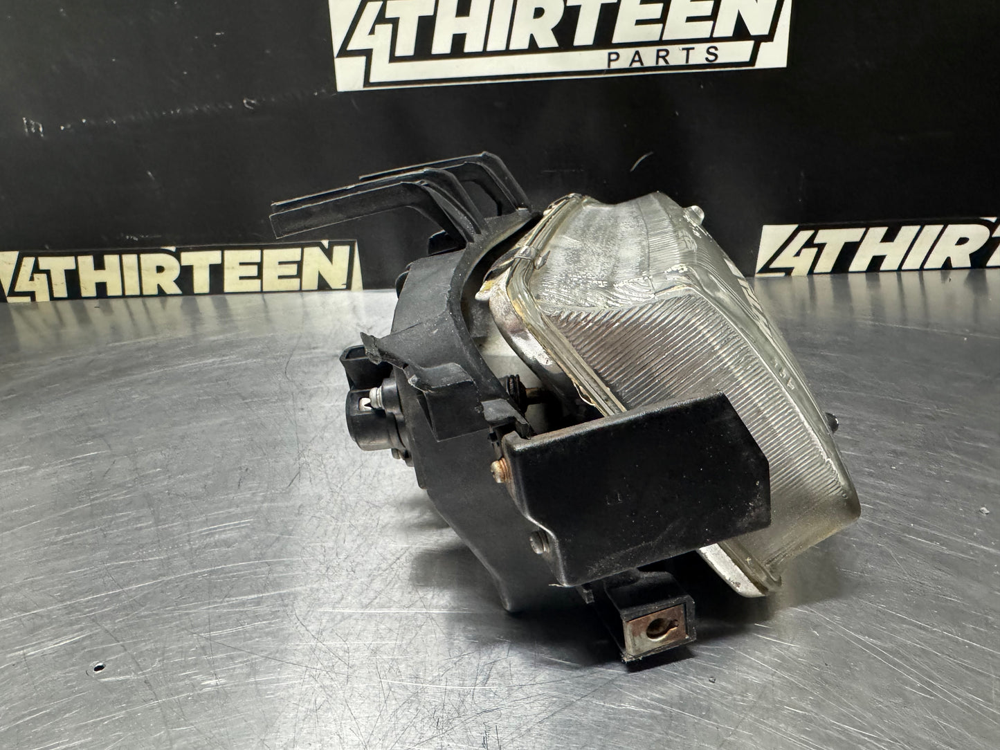 92-95 HONDA CIVIC COUPE/HATCHBACK RH PASSENGER STANLEY GLASS HEADLIGHT OEM #N211