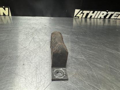 1997-2004 C5 CORVETTE REAR RUBBER EXHAUST HANGER #N122