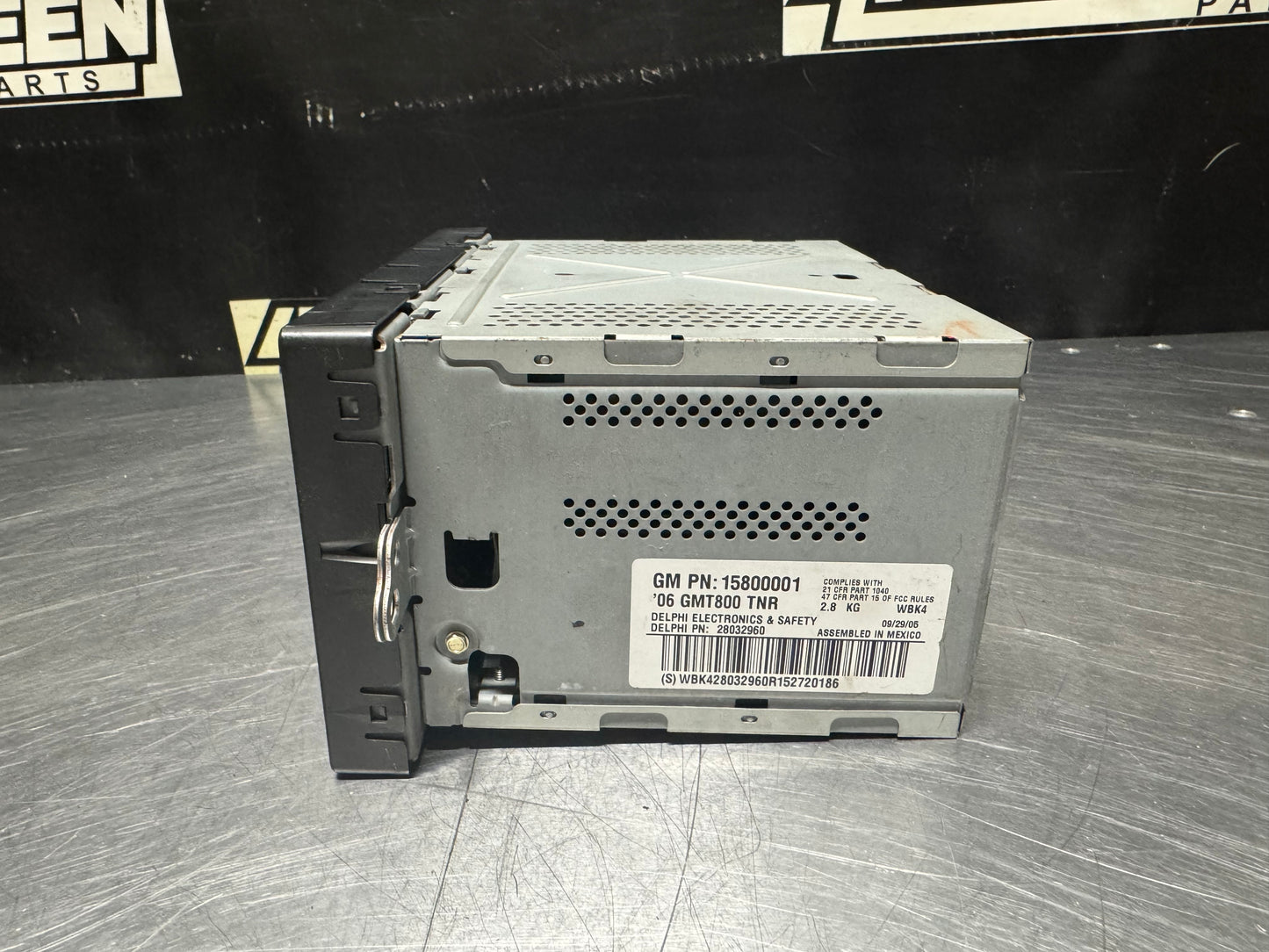 03-06 CADILLAC ESCALADE RADIO CD DVD NAVIGATION DISPLAY AND RECEIVER OEM #N375