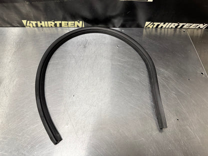 1997-2004 CORVETTE C5 CONVERTIBLE TRUNK / DECK LID WEATHER STRIP SEAL OEM #N879