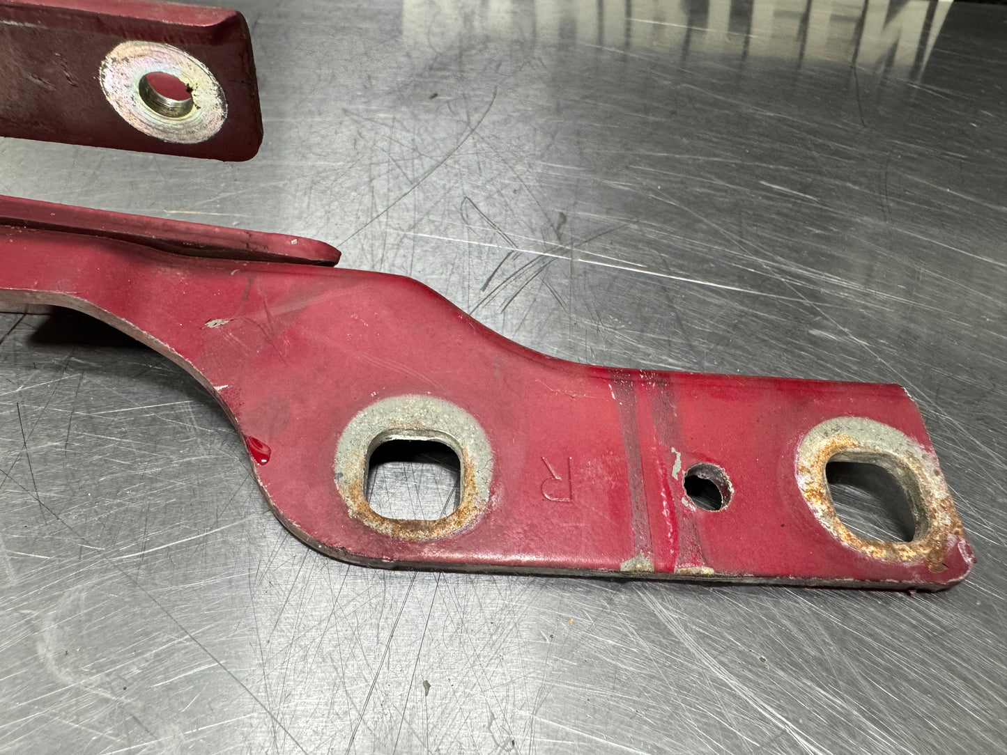 04-06 PONTIAC GTO RH & LH RIGHT HAND AND LEFT HAND HOOD HINGES SET OEM #L460