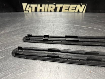 04-06 PONTIAC GTO SCUFF PLATE SILL TRIM SET OEM #N322