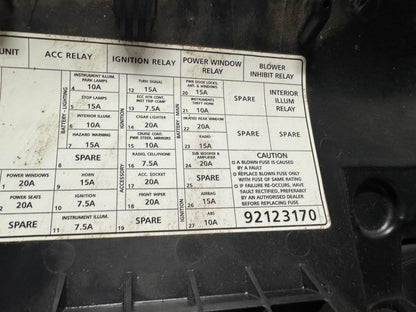 04 - 06 PONTIAC GTO KNEE BOLSTER BLCK OEM 92123170 #N687