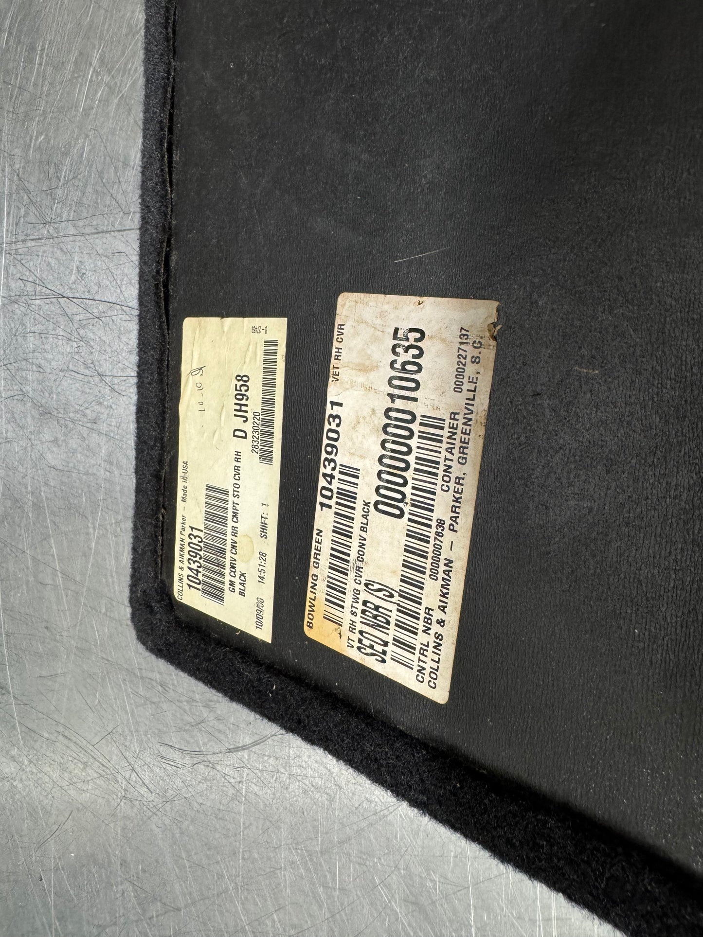 97-04 C5 CORVETTE REAR STORAGE COVER PASSENGER SIDE #N780