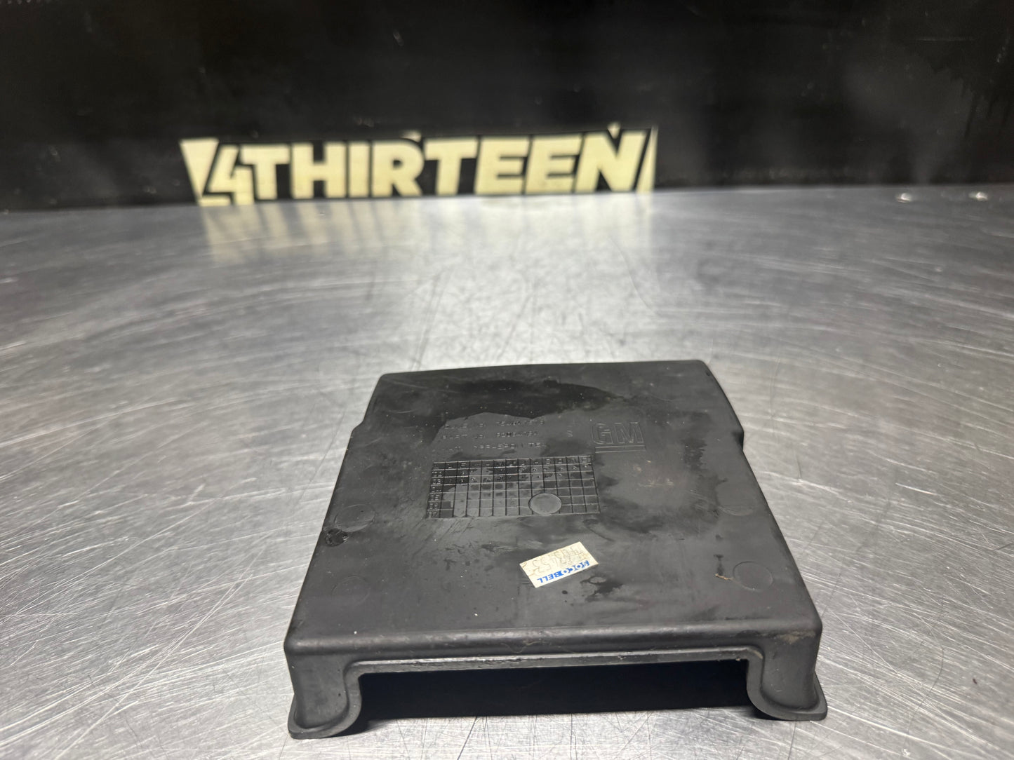 04-06 PONTIAC GTO CENTER CONSOLE RUBBER INSERT 92084794 OEM #N409