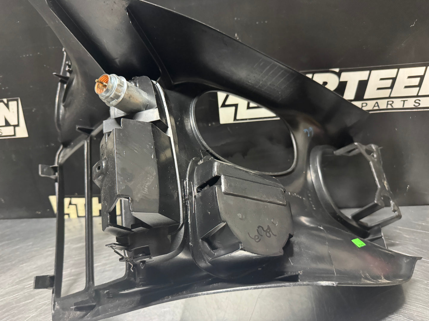 1997 - 2004 CORVETTE C5 OEM RADIO BEZEL #N276